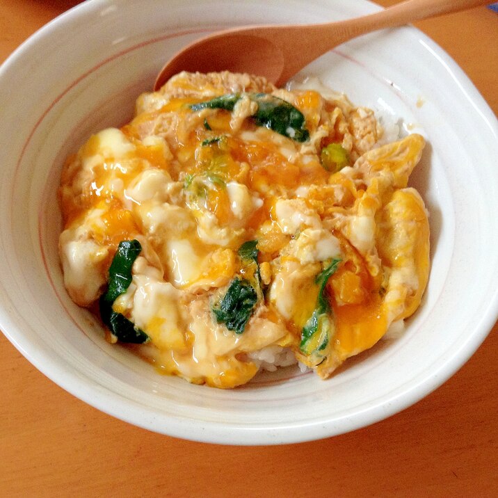 とろとろたまご丼